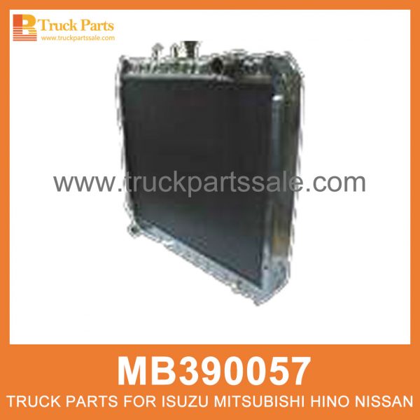 Assembly Radiator Core Size MB390057 MB390018 MB390016 for Mitsubishi truck Núcleo del radiador de ensamblaje الجمعية المبرد الأساسية