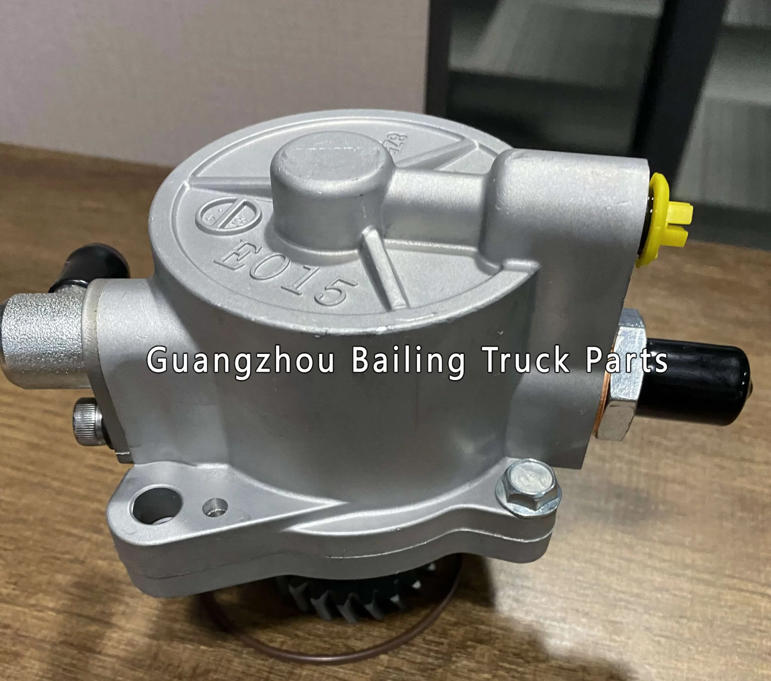 29300-E0150 29300E0150 Vacuum Pump for HINO W04D