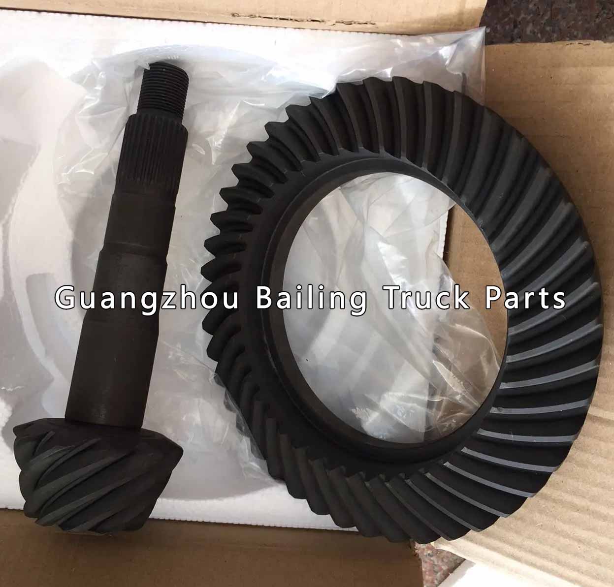 41201-69815 China supplier truck spare parts for crown wheel pinion 10/43